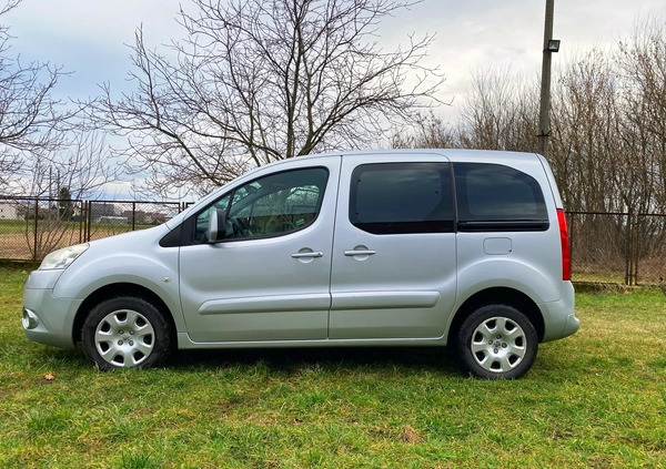 Peugeot Partner cena 24900 przebieg: 333500, rok produkcji 2012 z Dębica małe 172
